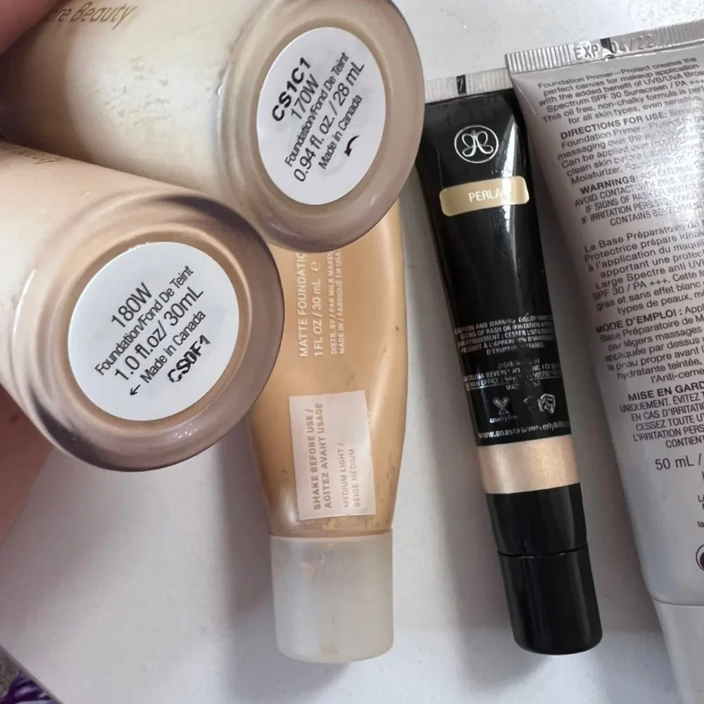 Makeup bundle - Picture 2 of 2